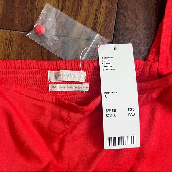 Urban Outfitters Long Sleeve Crop Top With Puffy Shoulders - Picture 3 of 6